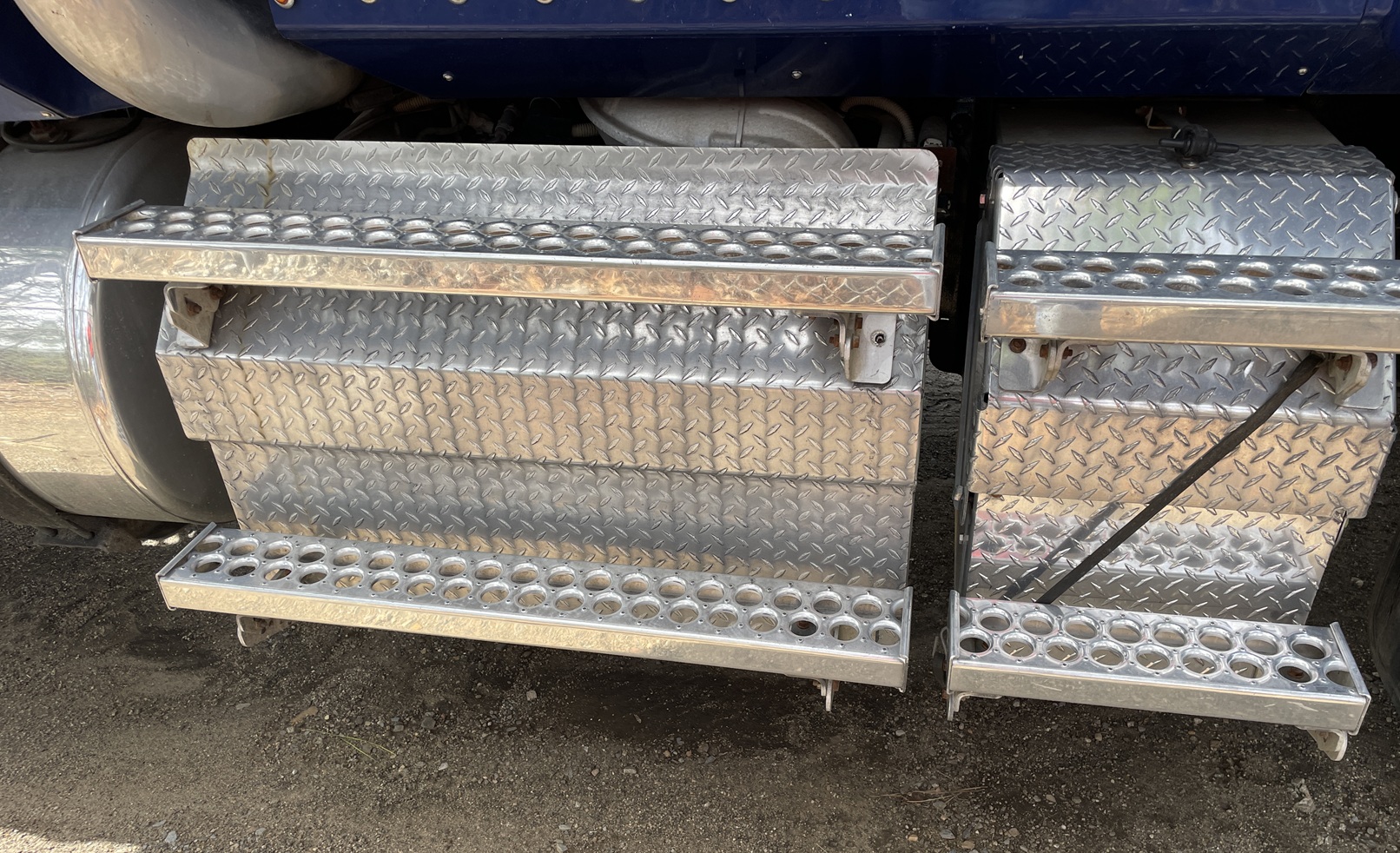 2014 WESTERN STAR 4900 - Image 23